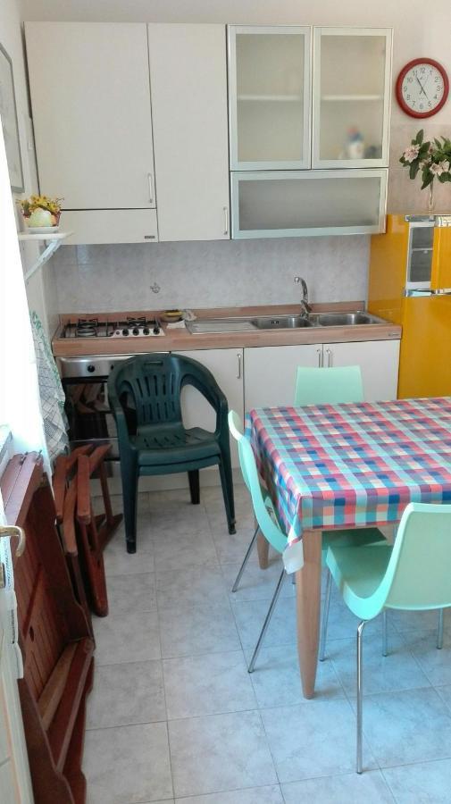 Appartamento In Paese A Santa Teresa Di Gallura Exterior foto