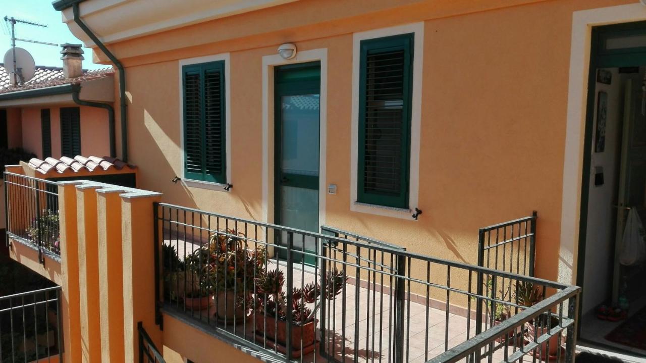 Appartamento In Paese A Santa Teresa Di Gallura Exterior foto